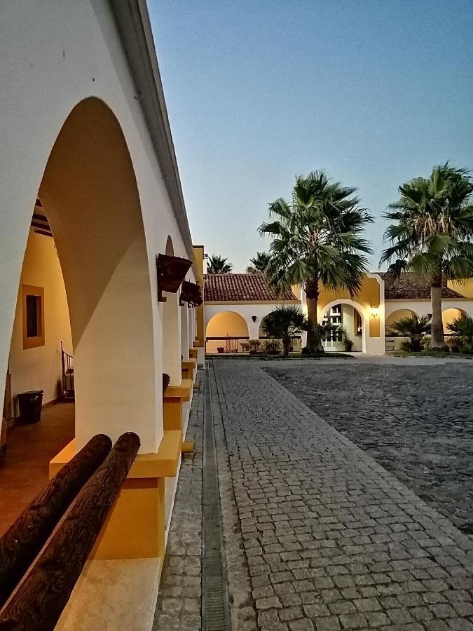 Herdade Da Diabroria - Agroturismo Beja Eksteriør billede